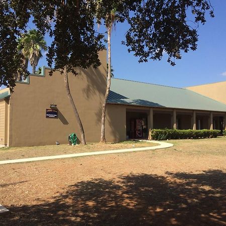 Frio Inn Pearsall エクステリア 写真