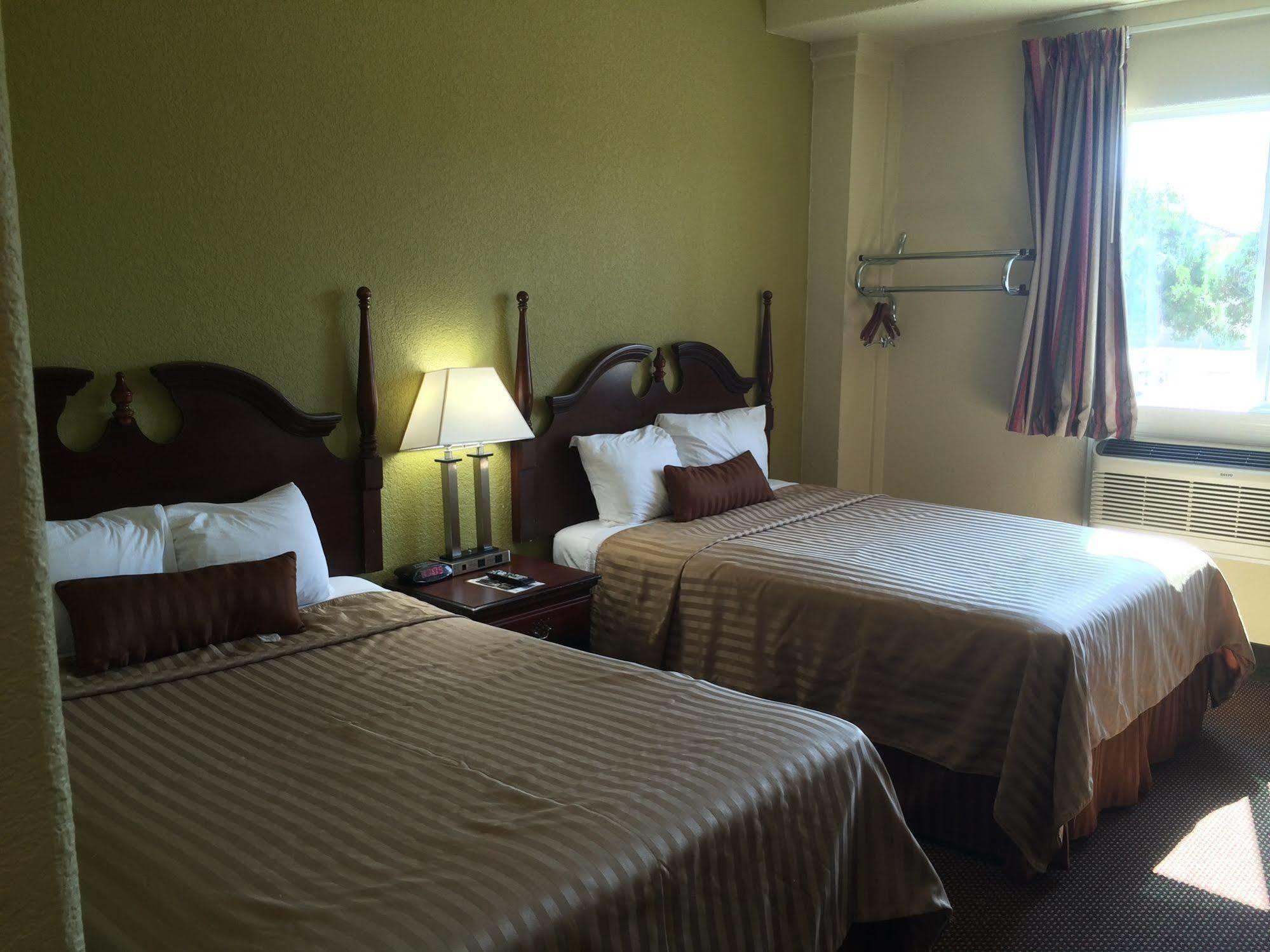Frio Inn Pearsall エクステリア 写真
