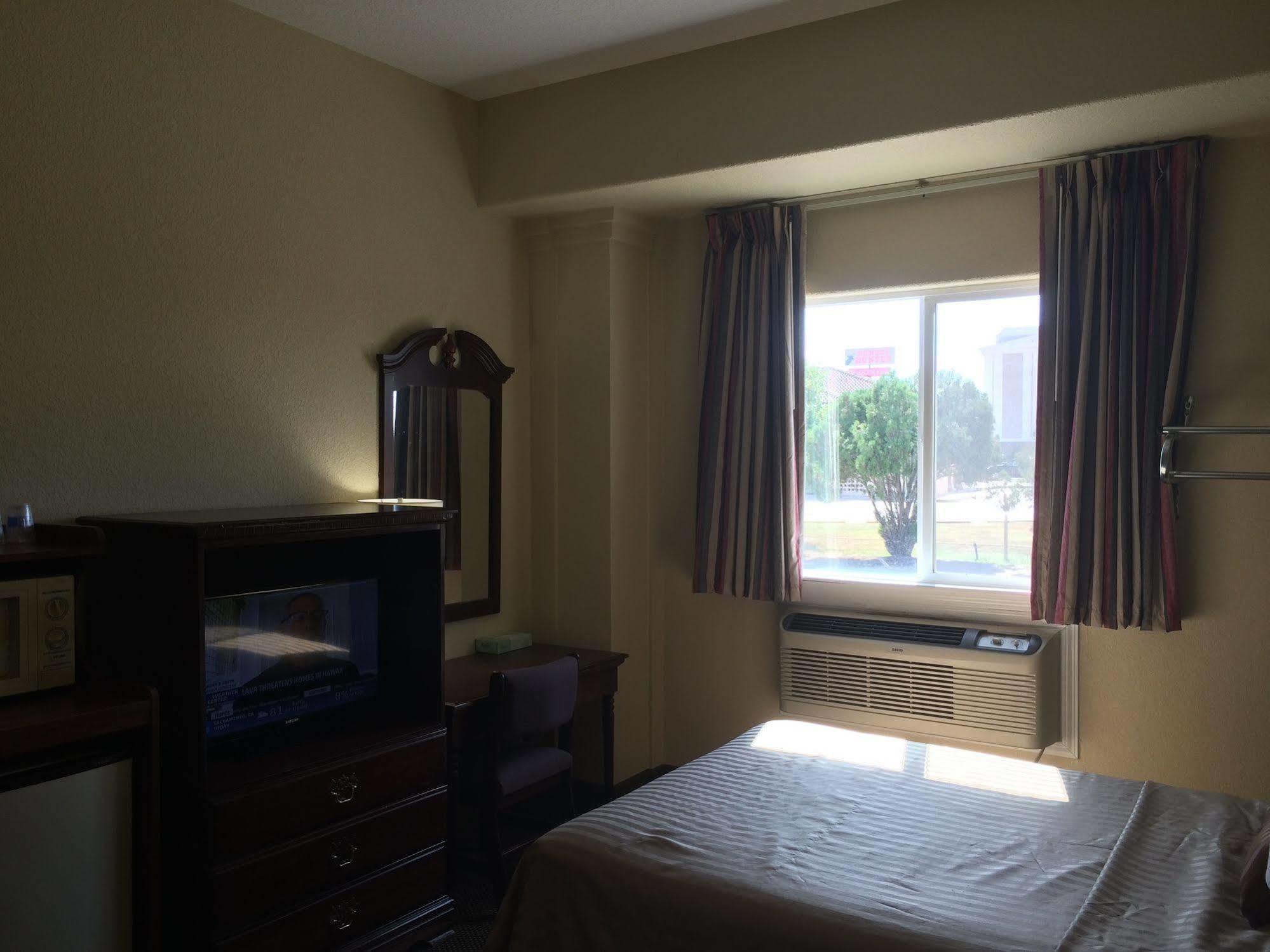 Frio Inn Pearsall エクステリア 写真